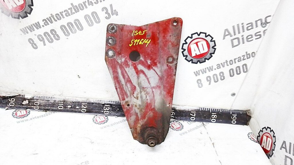 Кронштейн цилиндра подъема кабины (нижний) б/у