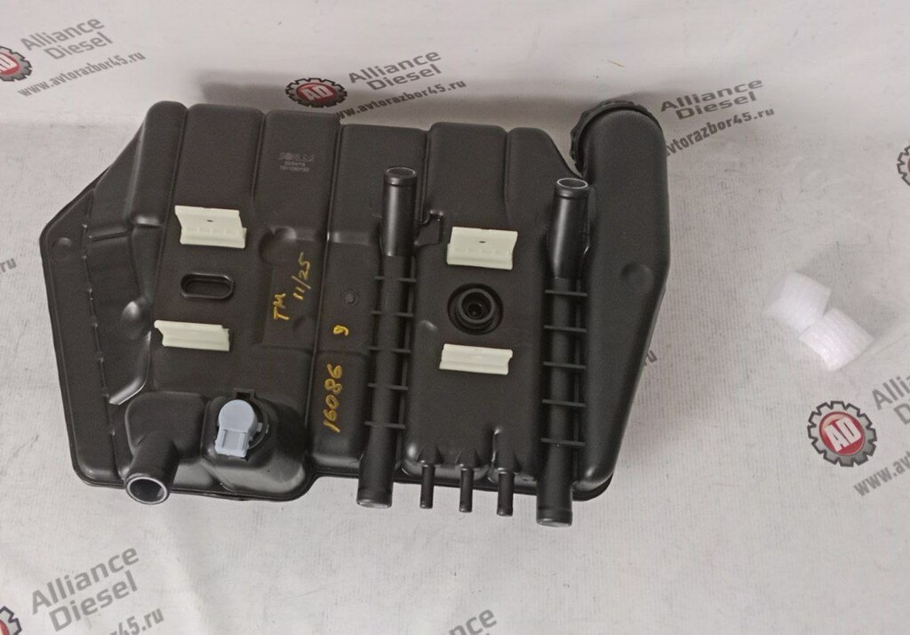 Бачок расширительный нов. 