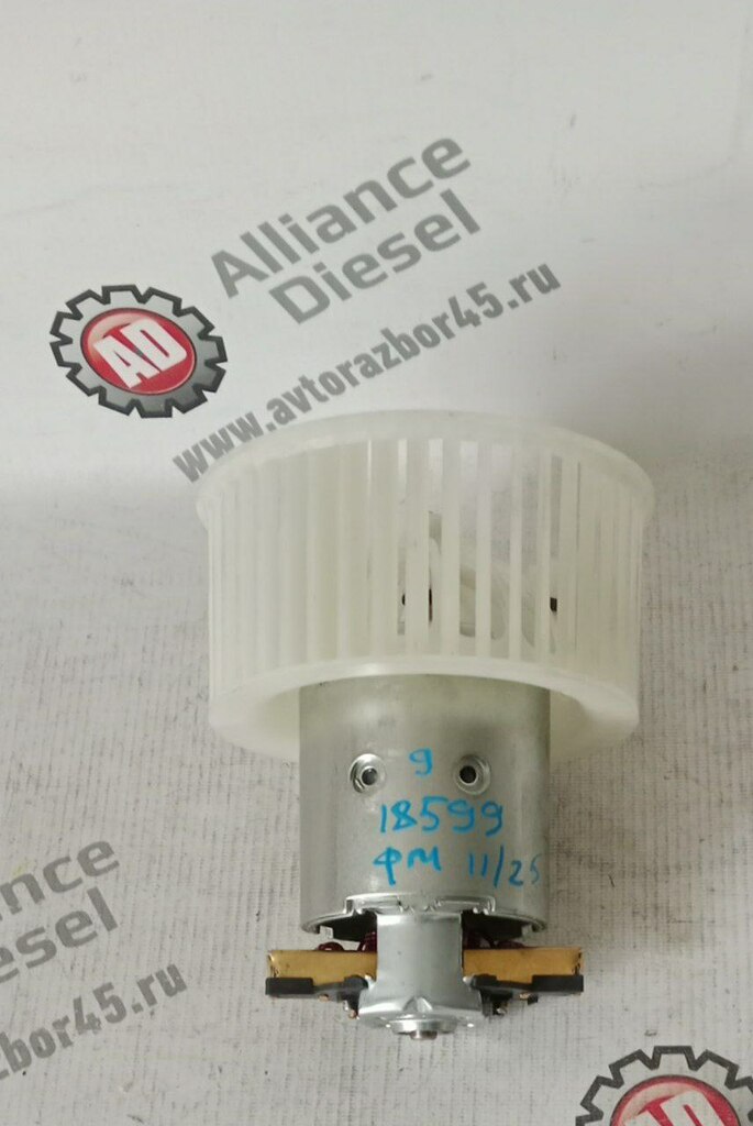 Моторчик печки нов. 