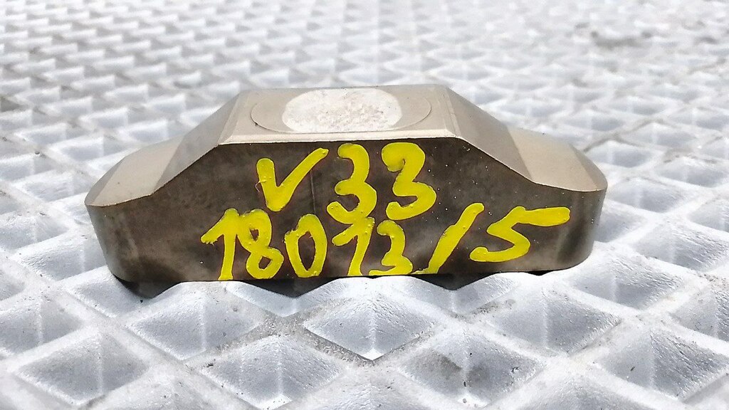 Планка клапана б/у