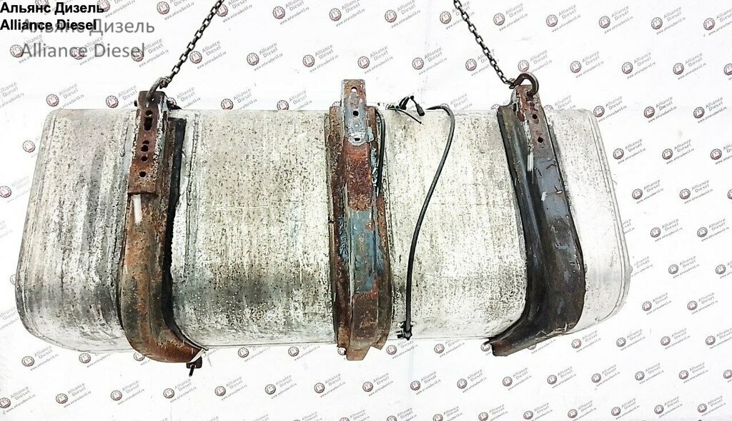 Топливный бак, квадратный, 700 л. 165*70*65. б/у 