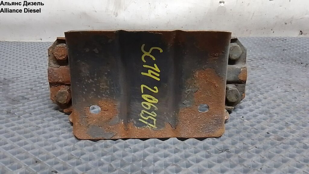 Кронштейн ресивера б/у